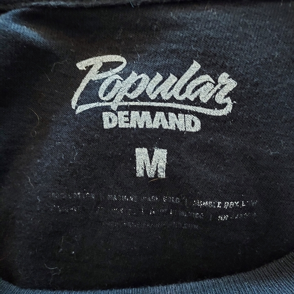 Popular Demand Black Red USA Flag T-Shirt Size Medium - Picture 9 of 9